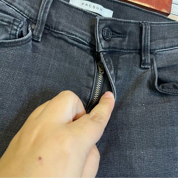 PacSun High Rise Jeggings Black Distressed size 26L - Picture 5 of 9